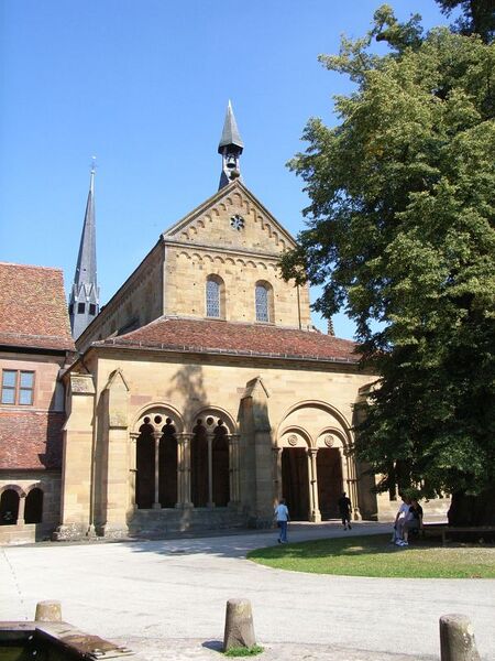 Datei:KlMbr Klosterkirche2.jpg
