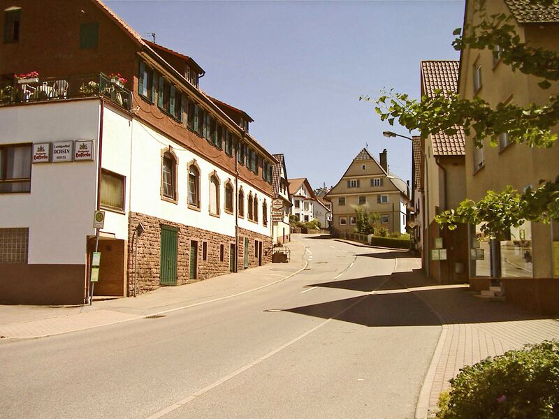 Datei:Arnbach-Hauptstraße.jpg