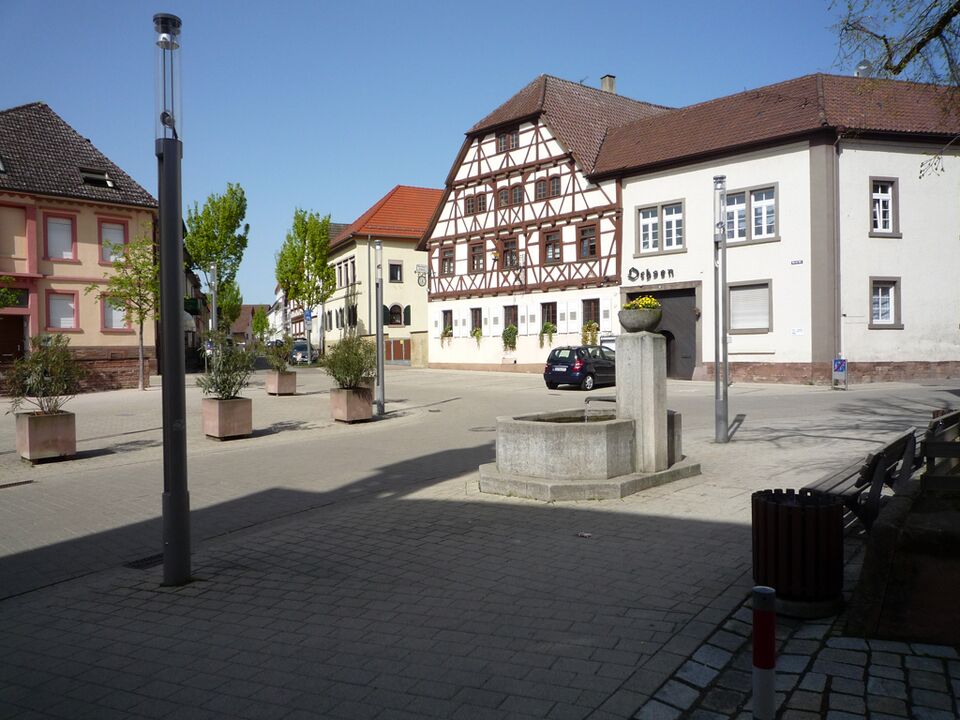Datei:Koenigsbach-marktplatz.jpg