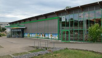 ZG Raiffeisen Markt-Eingang.jpg