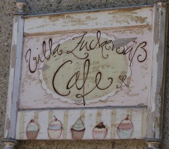Villa Zuckersüß Schild.jpg