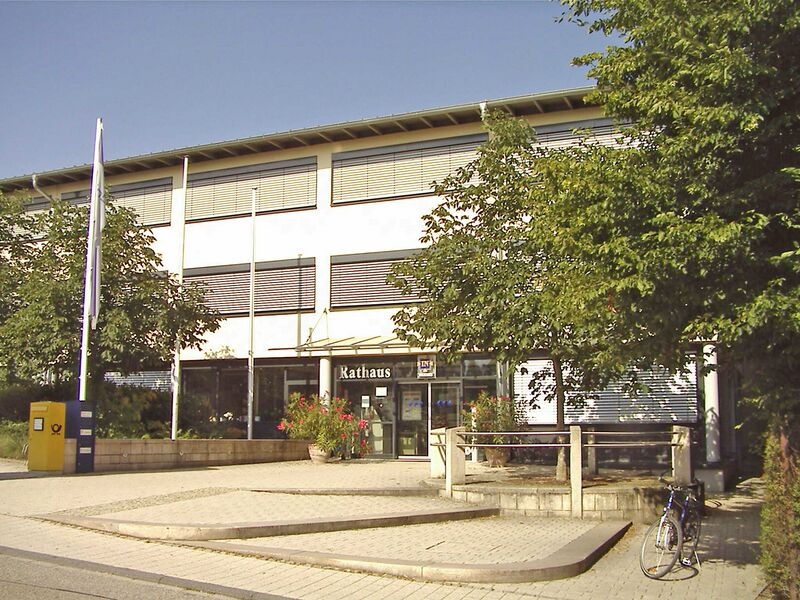 Datei:Bauschlott-Rathaus.jpg