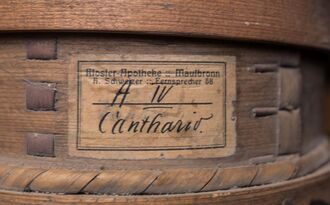 GHV Apotheke-Sieb-4-Aufkleber-Tel58-Sieb-fraktur.jpg