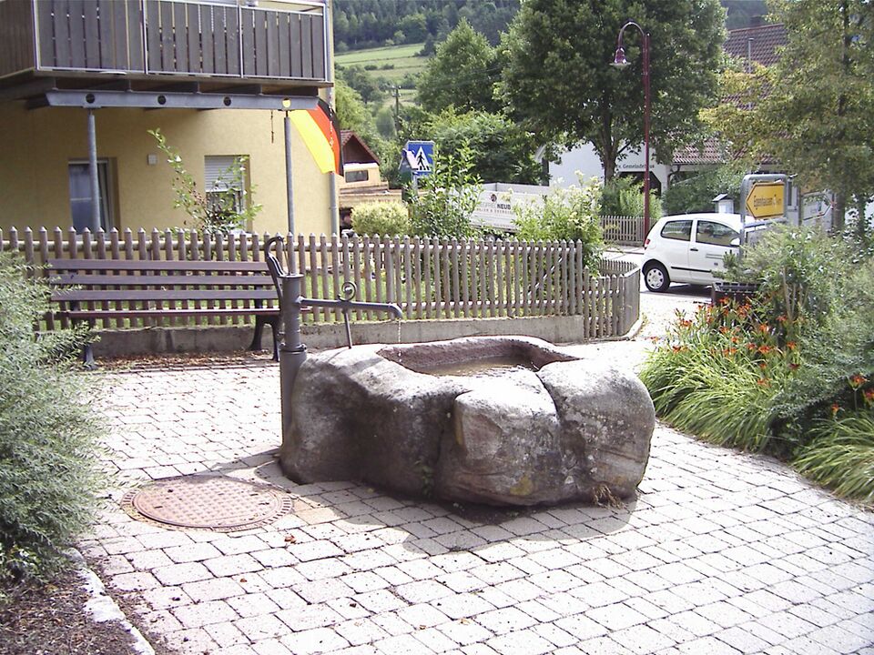 Datei:Beihingen-Brunnen.jpg