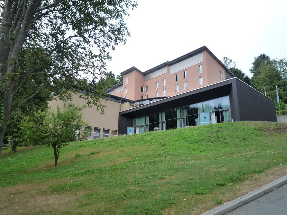 Datei:Bad-Herrenalb-Haus-der-Kirche-.jpg