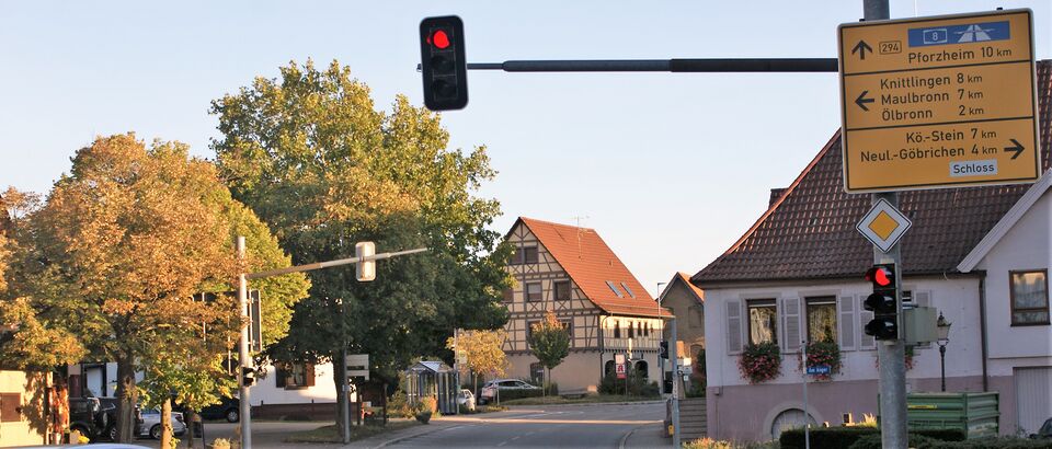 Datei:Brettener Straße Bauschlott.JPG