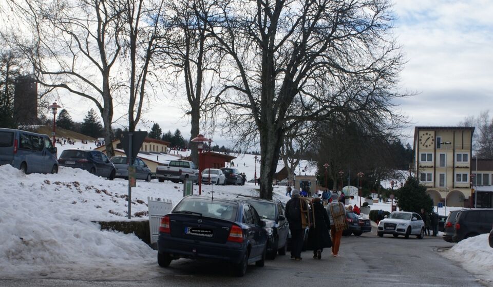 Datei:Dobel im Schnee.jpg