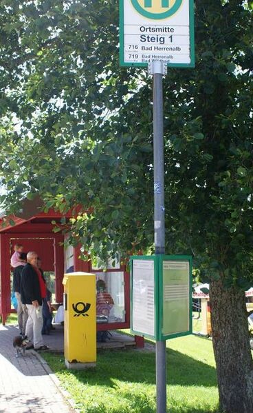 Datei:Haltestelle Ortsmitte Dobel.jpg