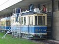 Arbeiten am Tw 604 durch Mitglieder des Historischen Nahverkehrs Pforzheim e.V.