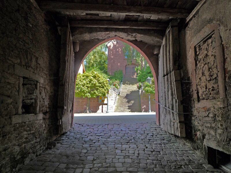 Datei:Muehlhausen-Wuerm-Schloss-Tor.jpg