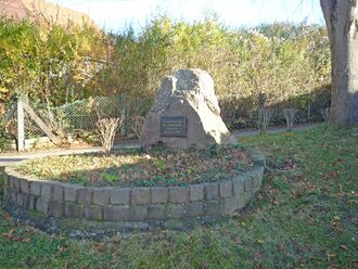 Neubaerental-Tornado-Gedenkstein.jpg