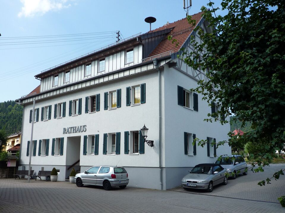 Datei:Unterreichenbach-Rathaus.jpg