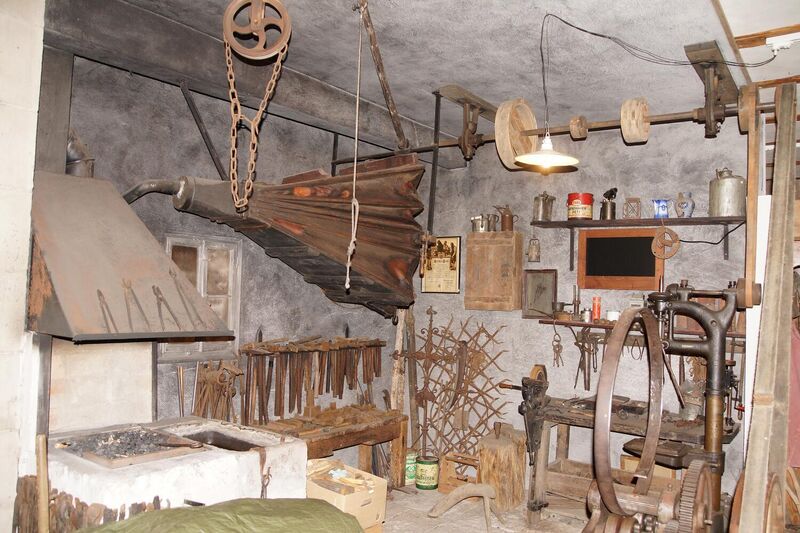 Datei:GHV Schaf-Schmiede.jpg