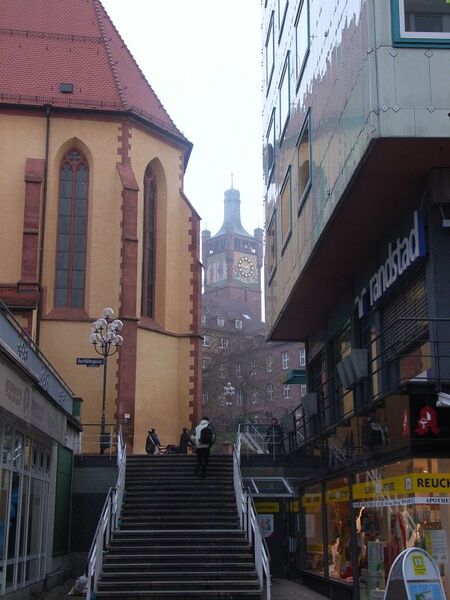 Datei:Durchblick Bezirksamt.jpg