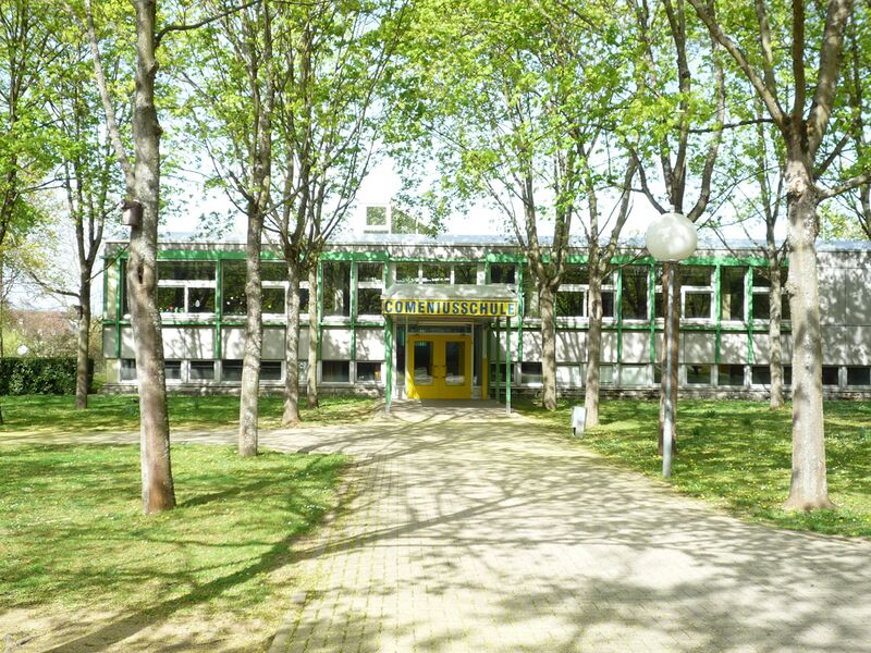 Datei:Koenigsbach-comeniusschule.jpg