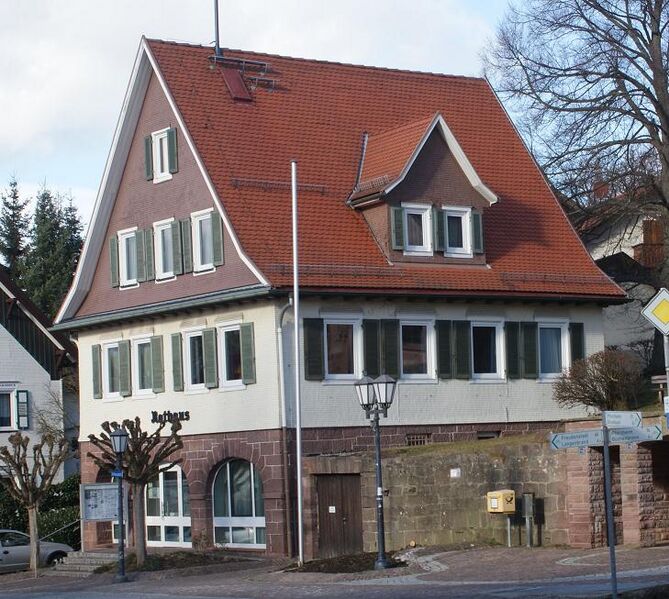 Datei:Rathaus Engelsbrand.JPG