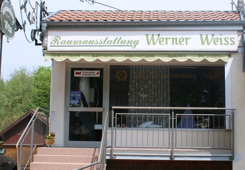 Datei:Raumausstattung Werner Weiß.jpg