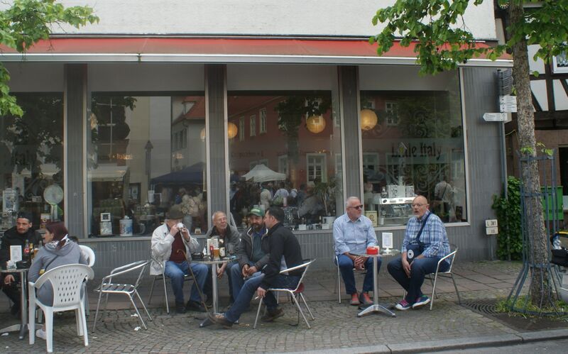 Datei:Marktstraße am Maifest.JPG