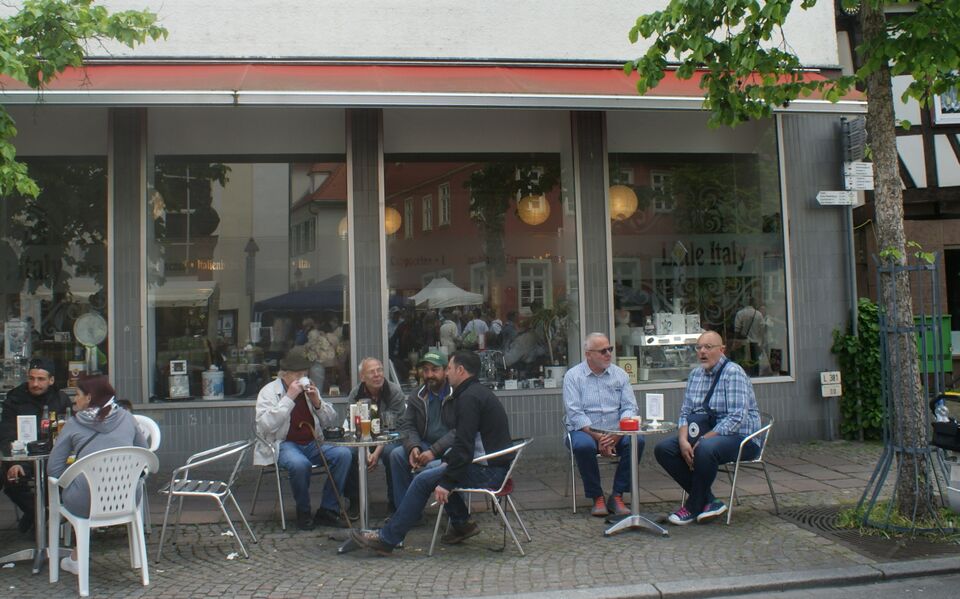 Datei:Marktstraße am Maifest.JPG