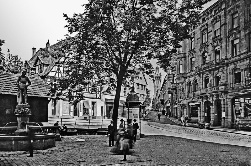 Datei:Alt-Pforzheim Leo-Bahnhofstr.jpg