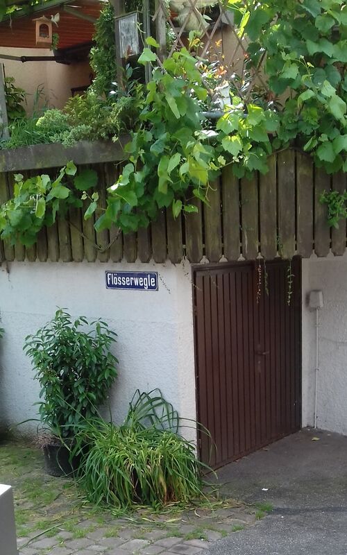 Datei:Flösserwegle Neuenbürg.jpg