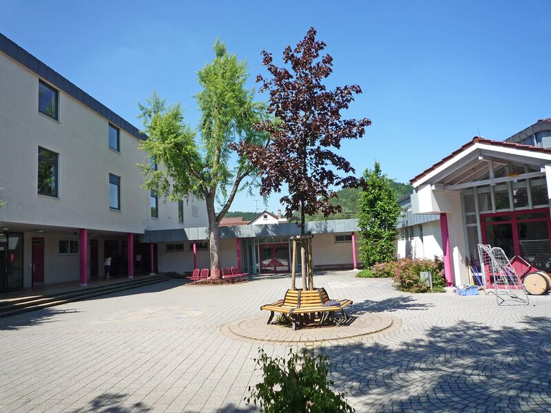Datei:Rohrdorf-Schule.jpg