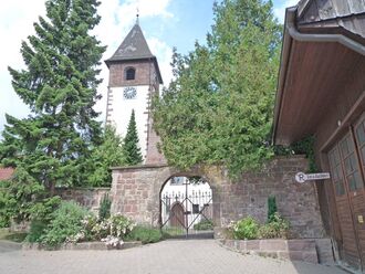 Altburg-Kirche1.jpg