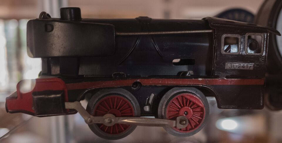 Datei:GHV Spielzeugeisenbahn-Lok-Distler-302417.JPG