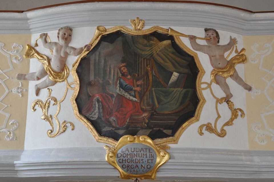 Datei:Steinegg-Schlosskapelle-innen (1).jpg